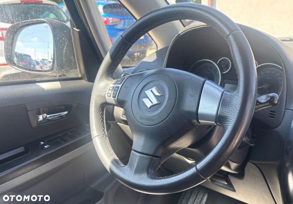 Suzuki SX4 - 8
