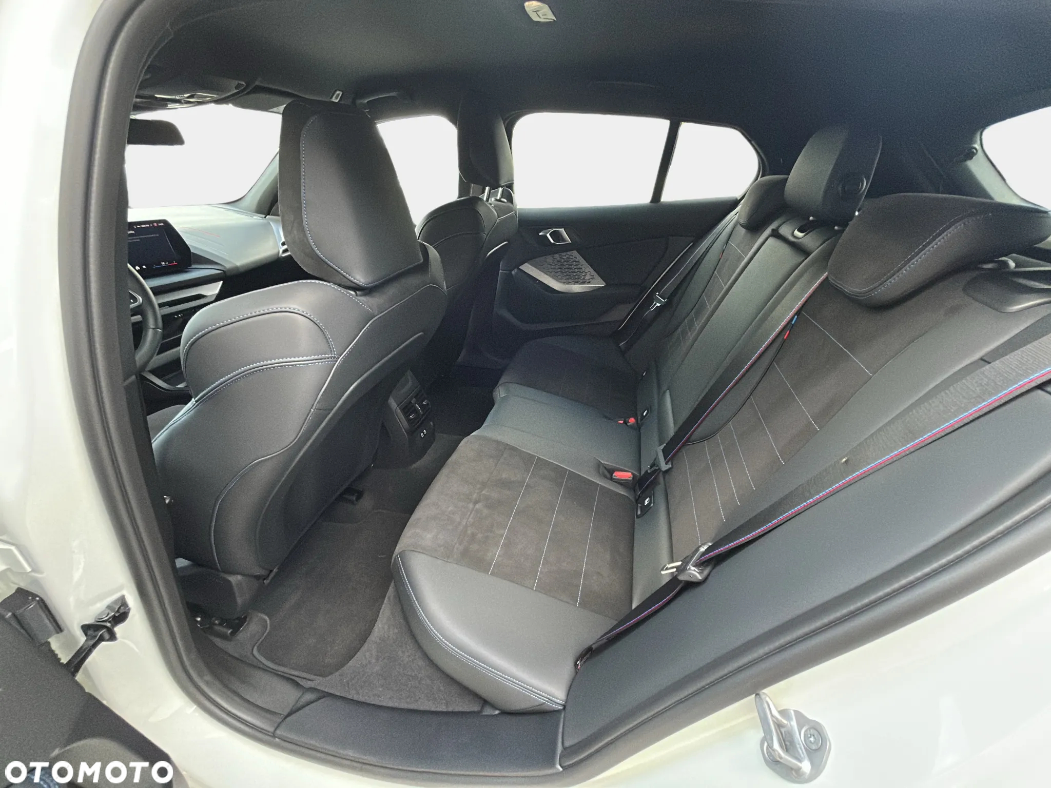 BMW Seria 1 120i M Sport - 10