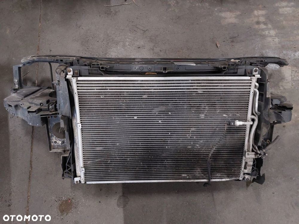 PAS PRZEDNI WZMOCNIENIE CZOŁOWE + CHŁODNICE AUDI A8 D3 LIFT 3.0 TDI - 1