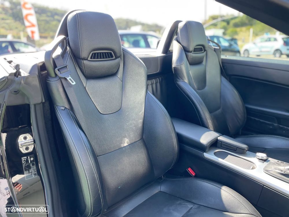 Mercedes-Benz SLK 200 (BlueEFFICIENCY) 7G-TRONIC - 10