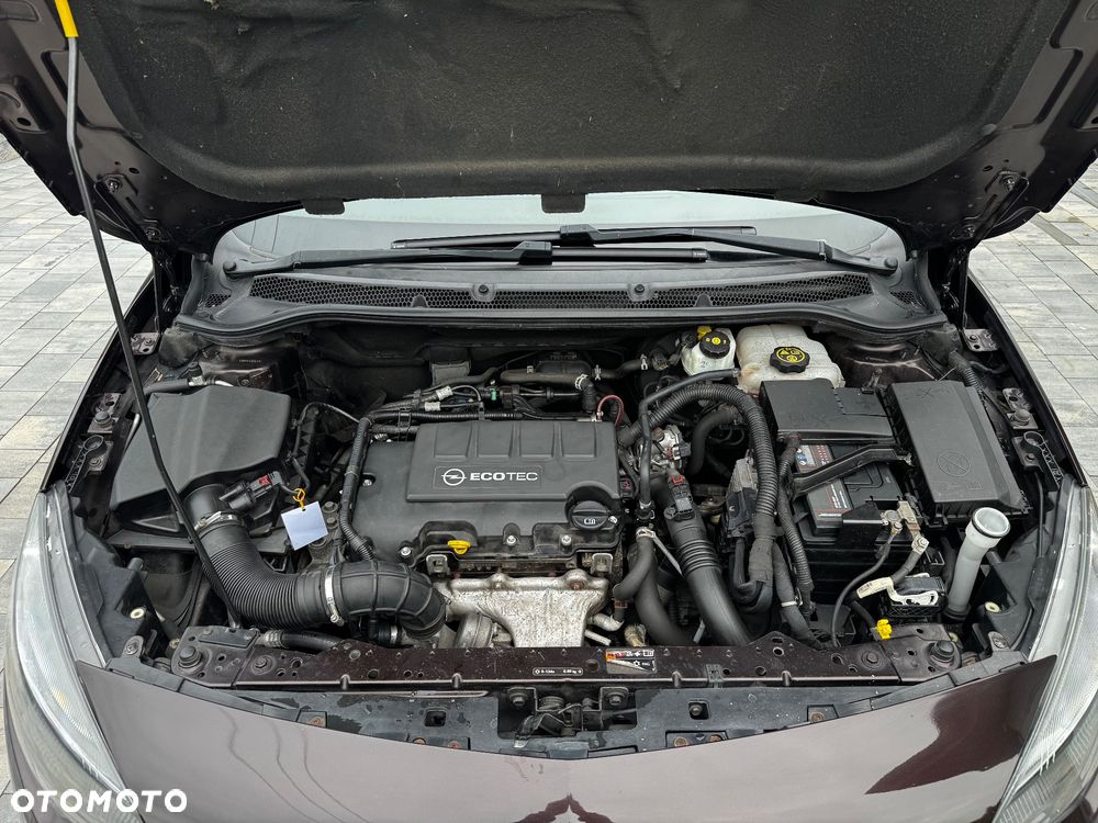 Opel Astra 1.4 T Cosmo - 18