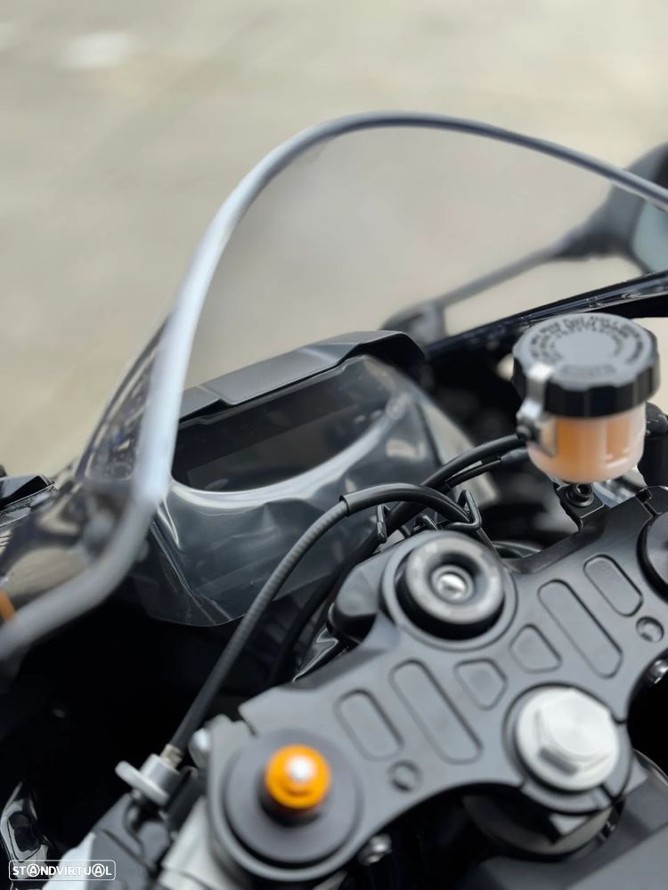Yamaha YZF R7 35KW - 10