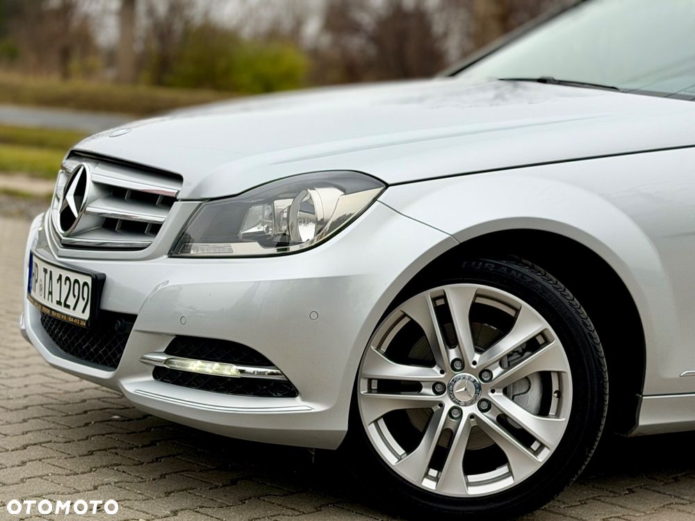 Mercedes-Benz Klasa C 200 T Avantgarde Edition - 30
