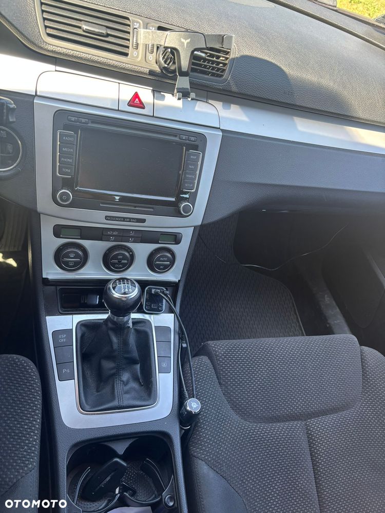 Volkswagen Passat 1.8 TSI Trendline - 10