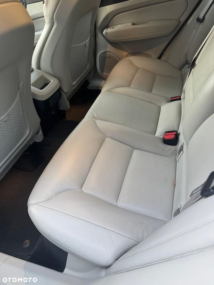 Volvo XC 60 D5 AWD Inscription - 12