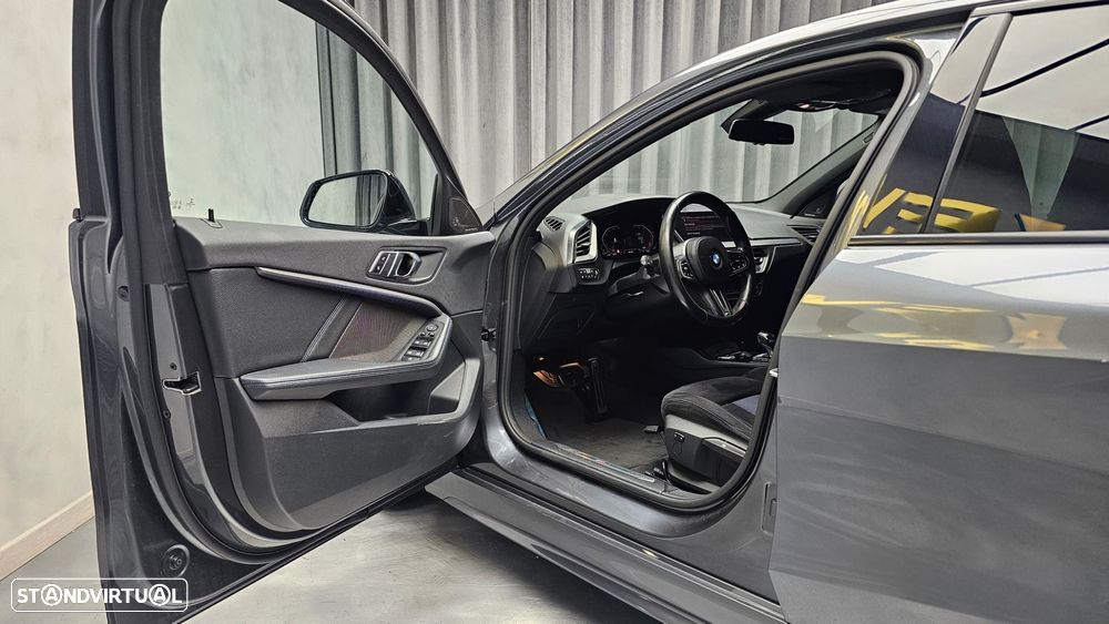 BMW 116 d Pack Desportivo M Auto - 9