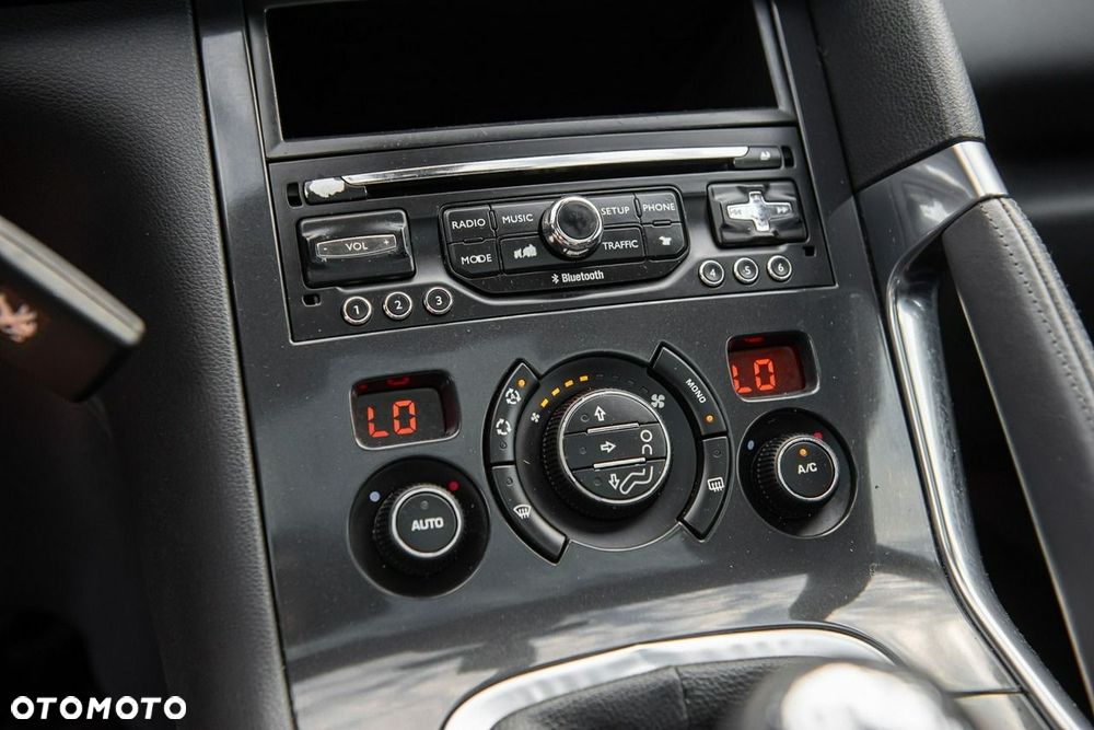 Peugeot 3008 HDi 115 Allure - 22