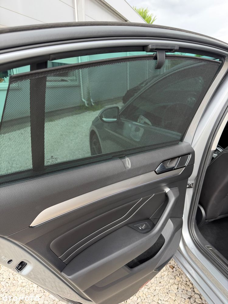 Volkswagen Passat 2.0 TSI Business DSG - 18