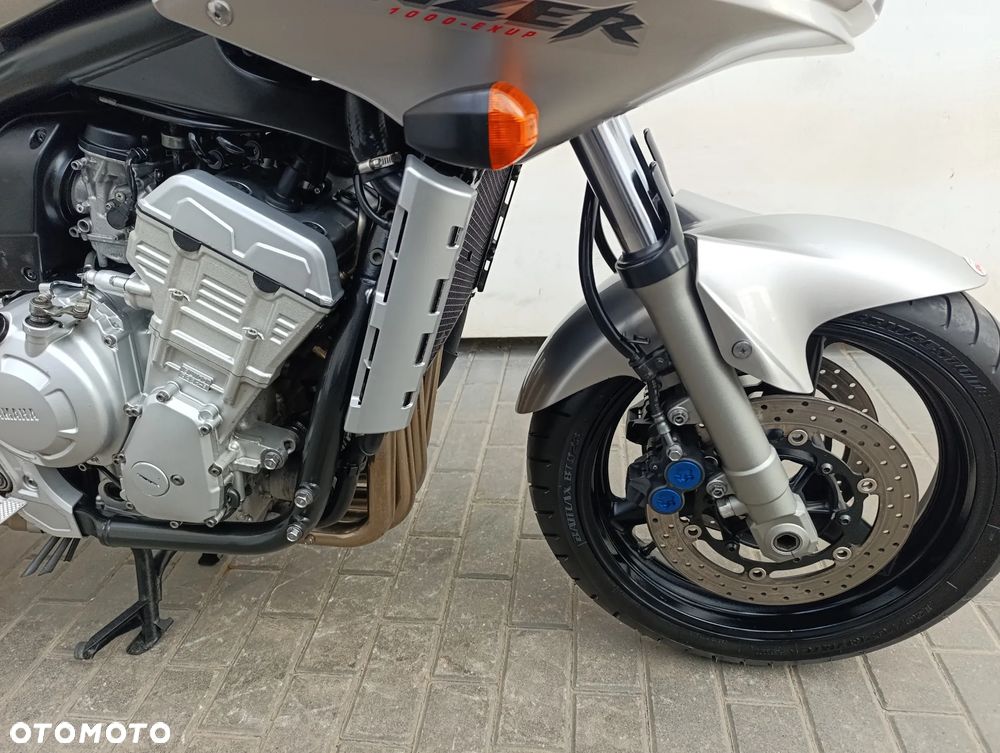 Yamaha FZS - 29