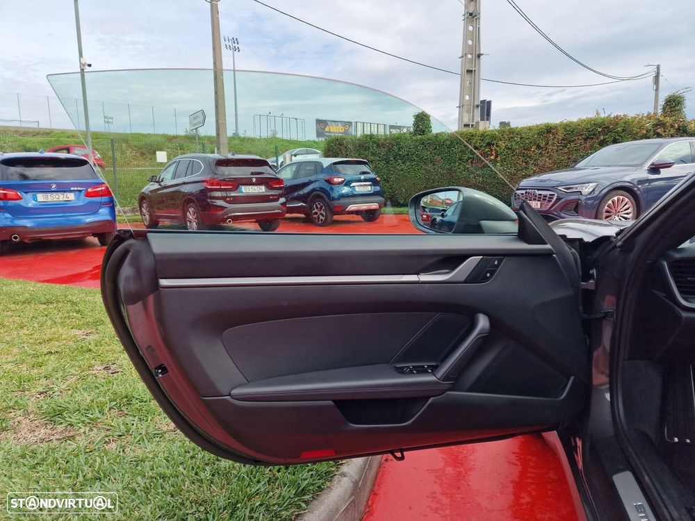 Porsche 911 Série F - 9