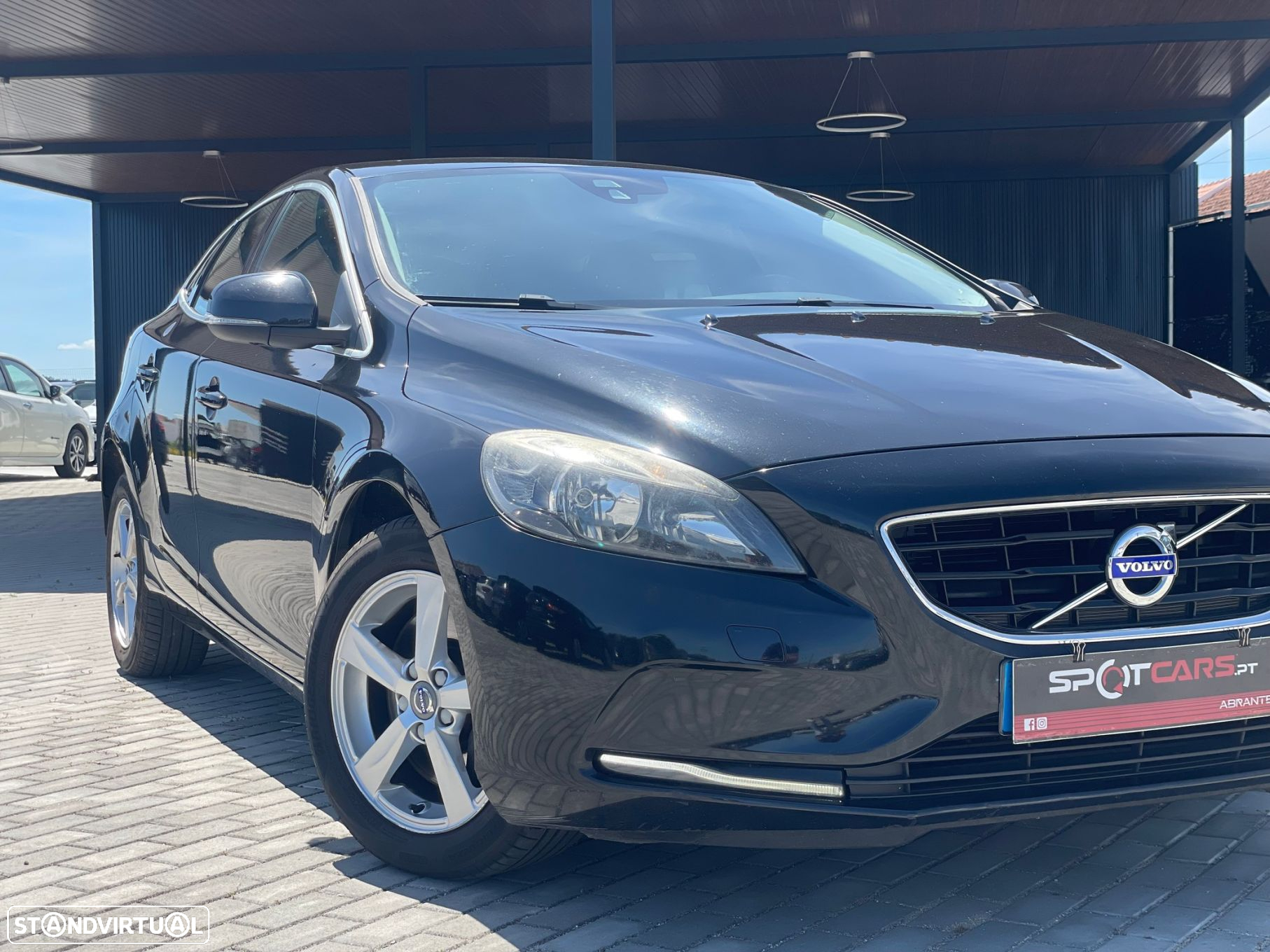 Volvo V40 2.0 D2 Momentum Geartronic - 2