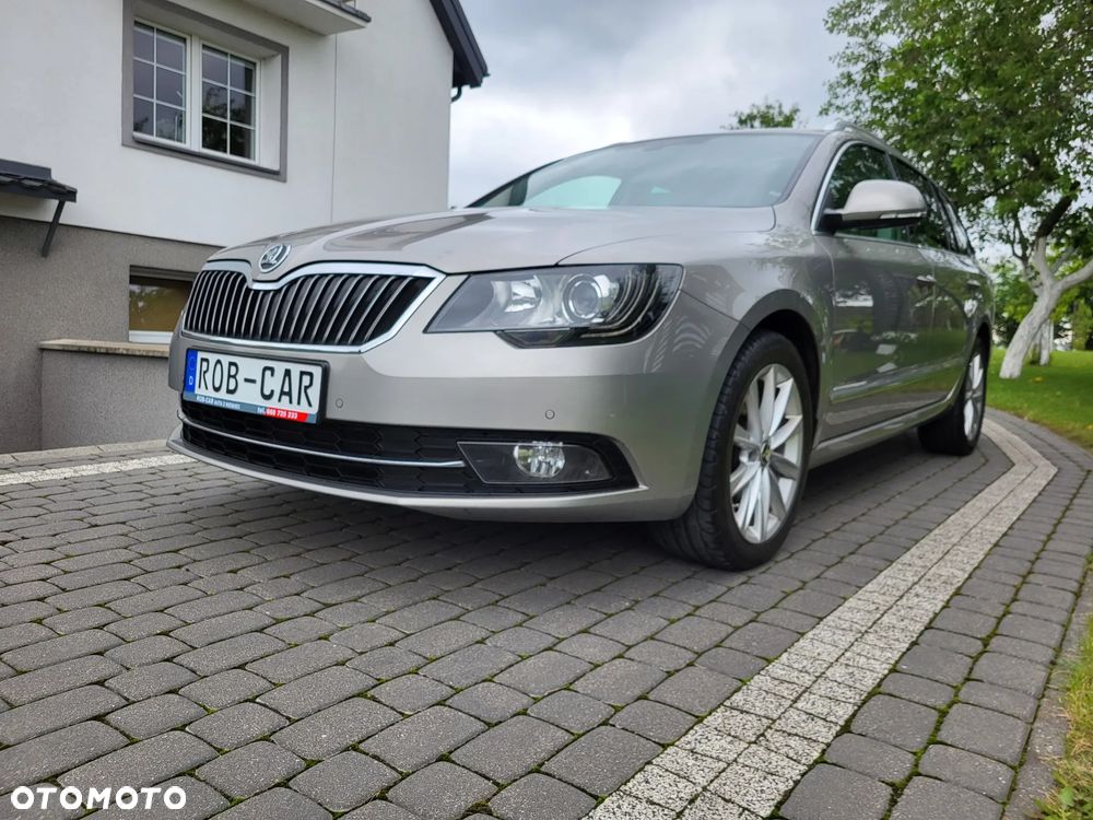 Skoda Superb 2.0 TDI Exclusive - 9