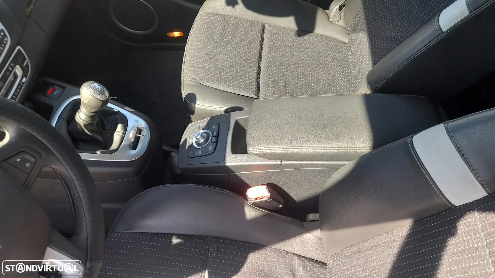 Renault Grand Scénic 1.5 dCi Dynamique S 7L - 23