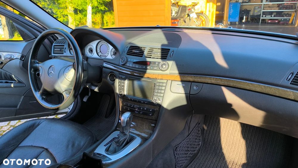 Mercedes-Benz Klasa E 320 CDI T Avantgarde - 16