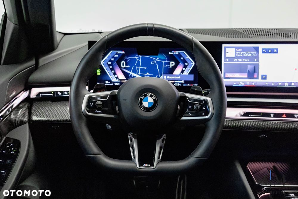 BMW Seria 5 520d xDrive - 17