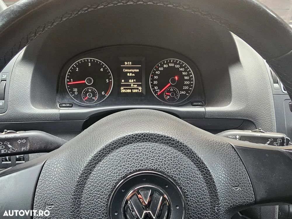 Volkswagen Touran 1.6 TDI DPF Comfortline - 6