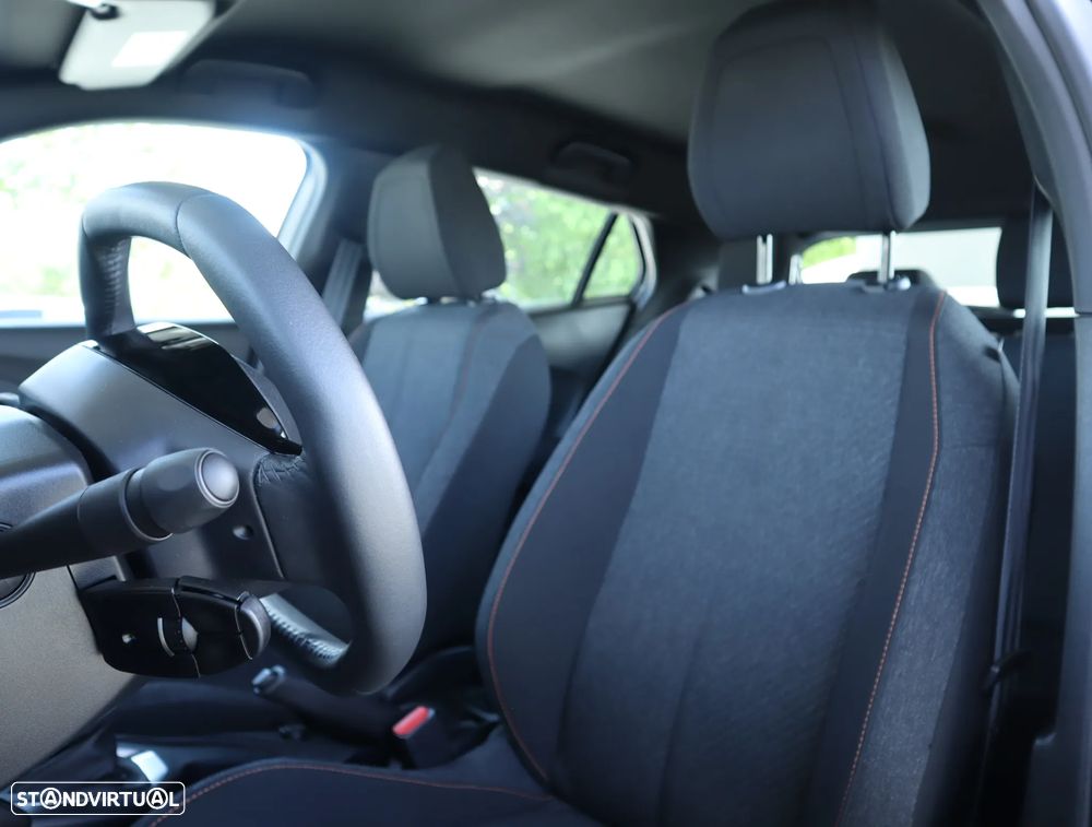 Peugeot 2008 1.2 PureTech Style - 27