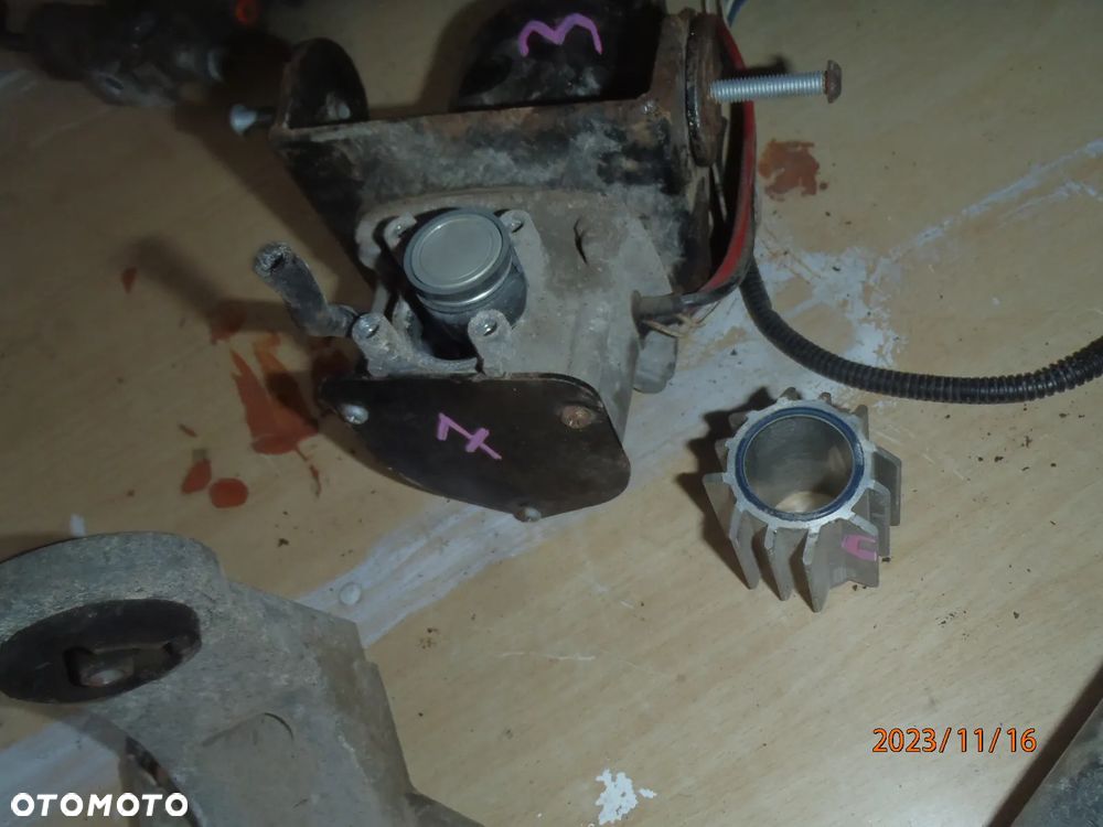 kompresor pompka zawieszenie silniczek  mocowanie tłok głowica zawór czujnik przewód wiązka kostka zbiorniczek range rover sport l320 discovery - 13