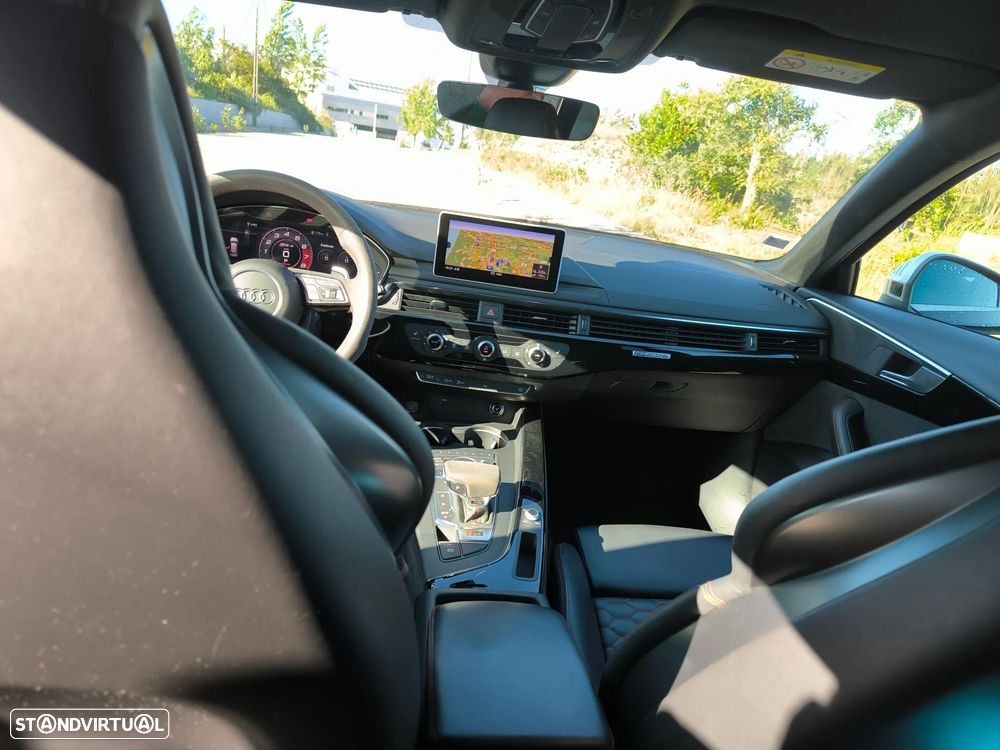 Audi RS4 Avant 2.9 TSI quattro Tiptronic - 35