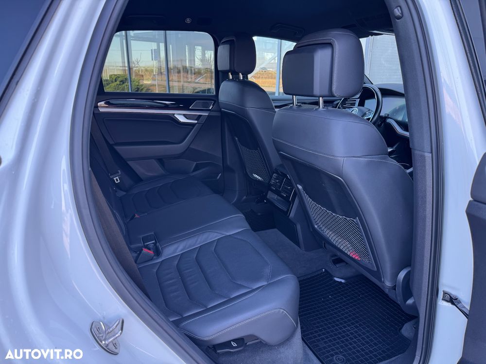 Volkswagen Touareg 3.0 V6 TDI 4Motion DPF Automatik Elegance - 12