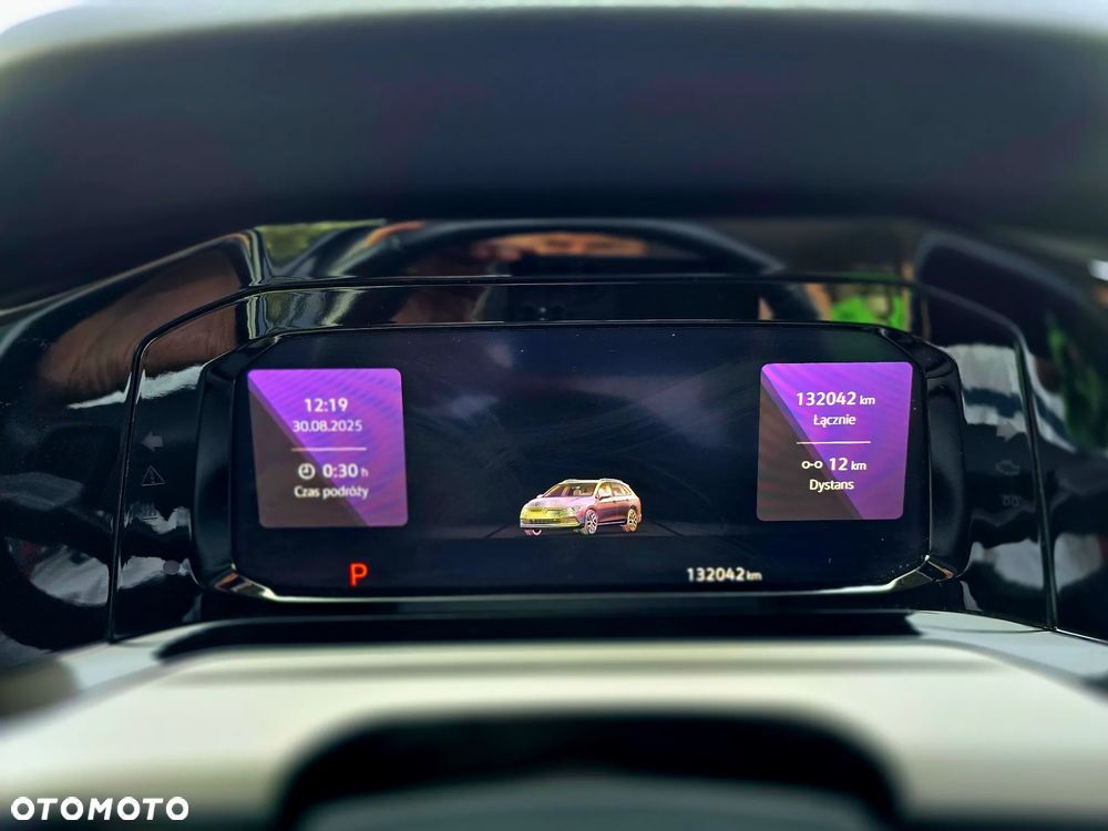 Volkswagen Golf - 23