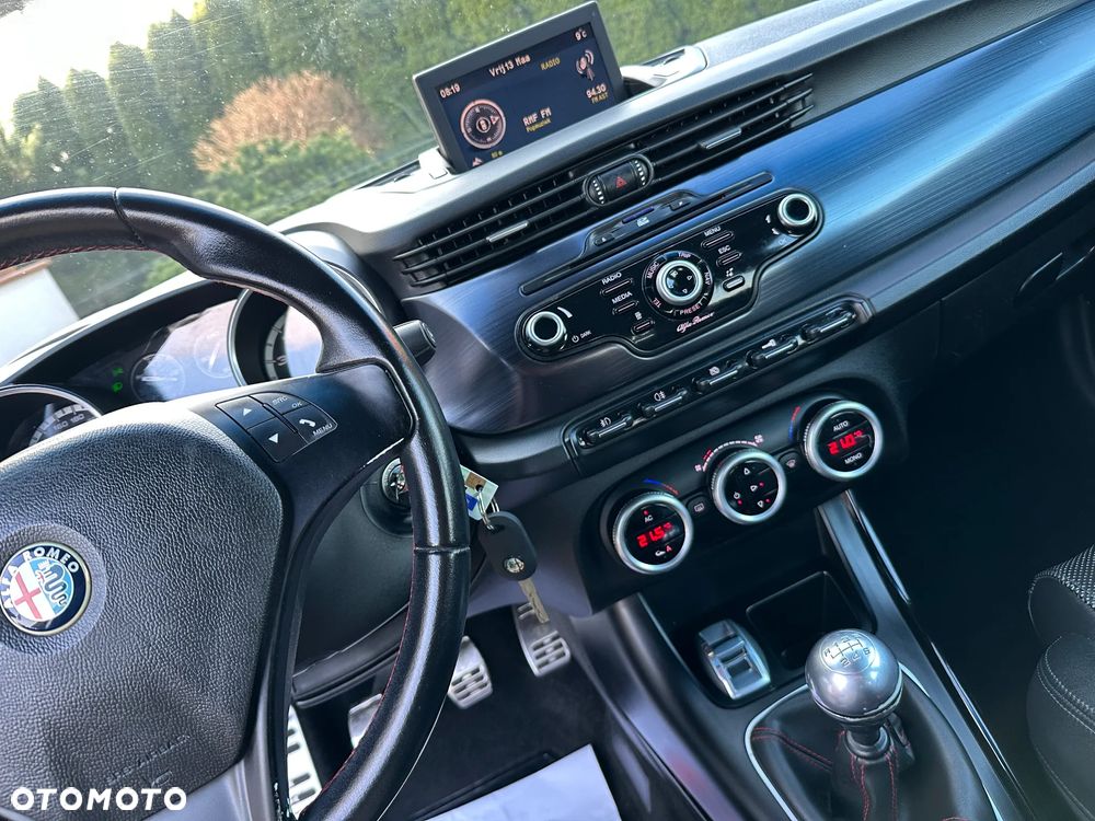 Alfa Romeo Giulietta 1.4 TB 16V Multiair Turismo - 5