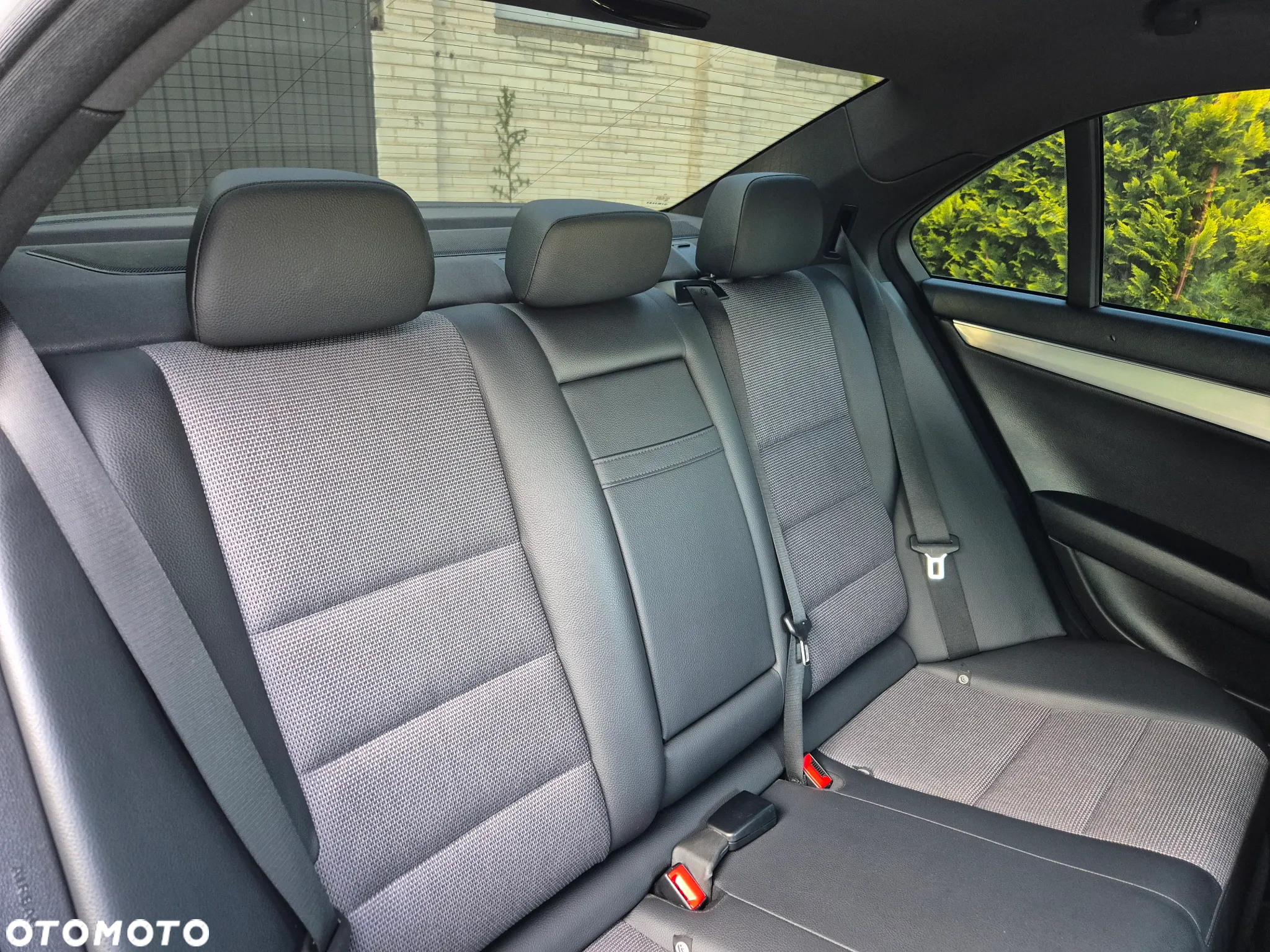 Mercedes-Benz Klasa C 200 T (BlueEFFICIENCY) Avantgarde - 33