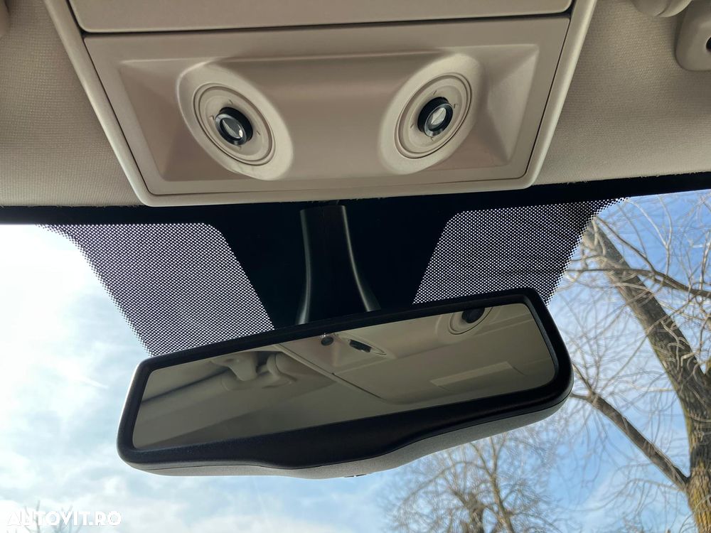 Fiat Freemont 2.0 Mjet AT AWD - 24