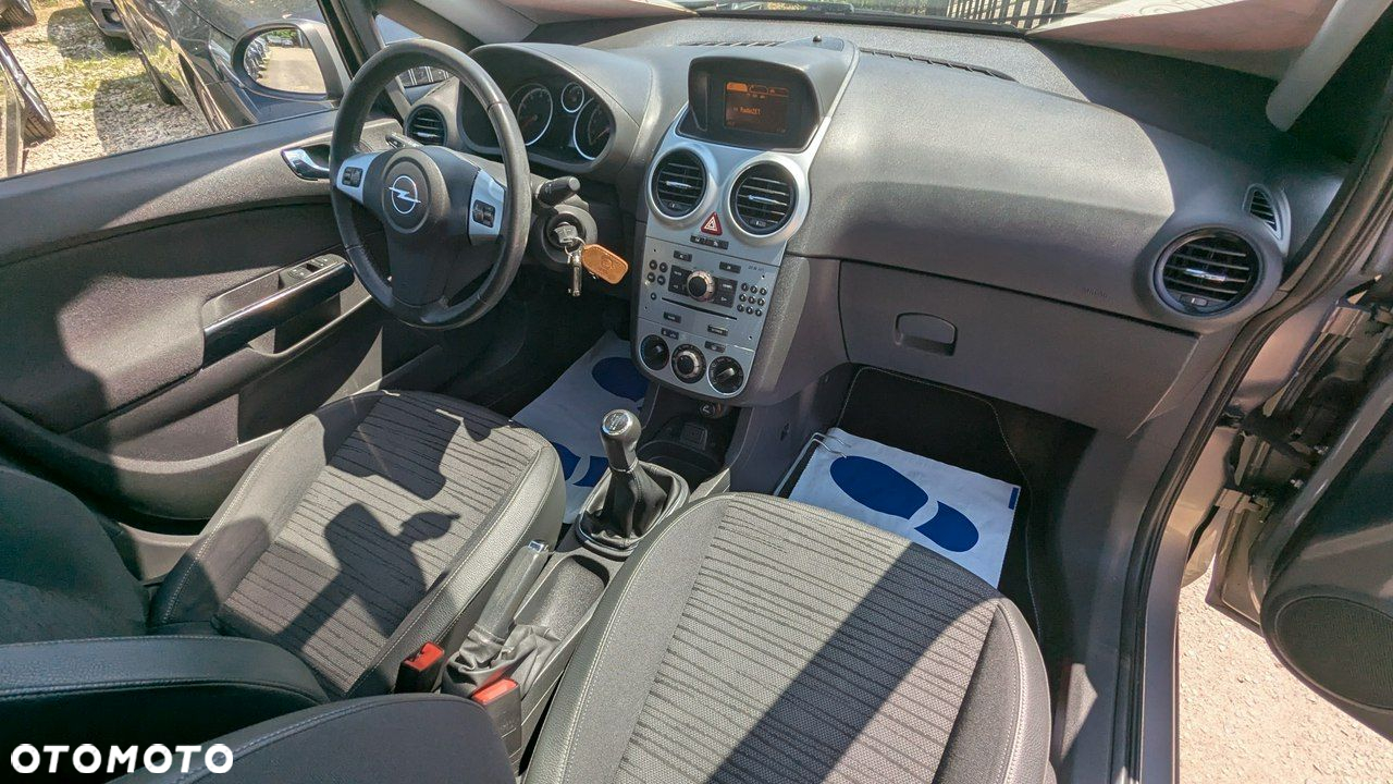 Opel Corsa - 18