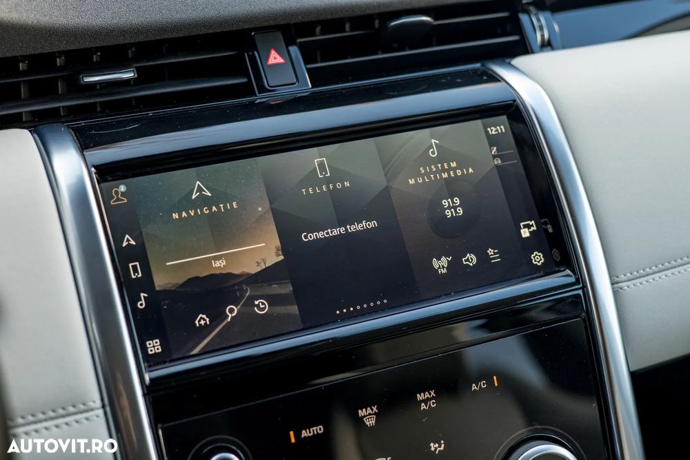 Land Rover Discovery Sport 2.0 D165 R-Dynamic MHEV SE - 22