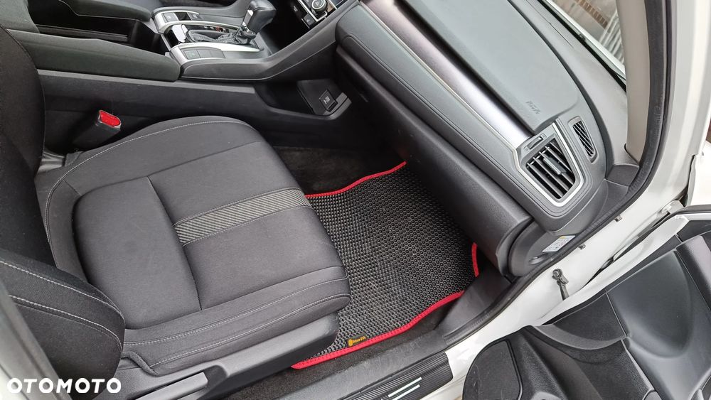 Honda Civic 1.5 T Elegance CVT - 12