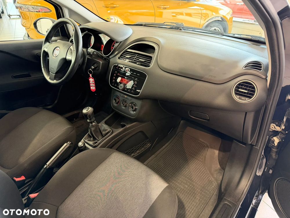 Fiat Punto 1.4 Easy S&S - 11