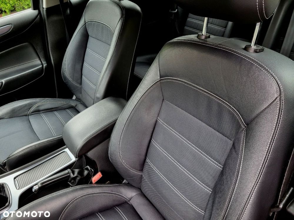 Ford Mondeo - 26