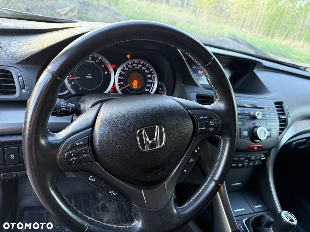 Honda Accord 2.0 Elegance Advantage - 11