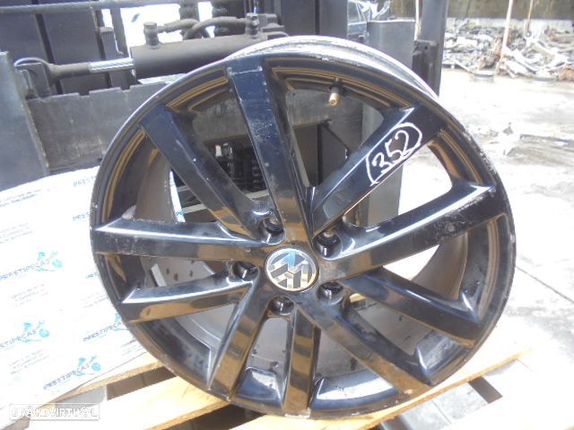 Jante Solta 5K0601025L VW GOLF 7 5G FASE 1 2014 1.6TDI 105CV 5P CINZA RATO 51 7.5Jx18 5X112 56.9MM - 2