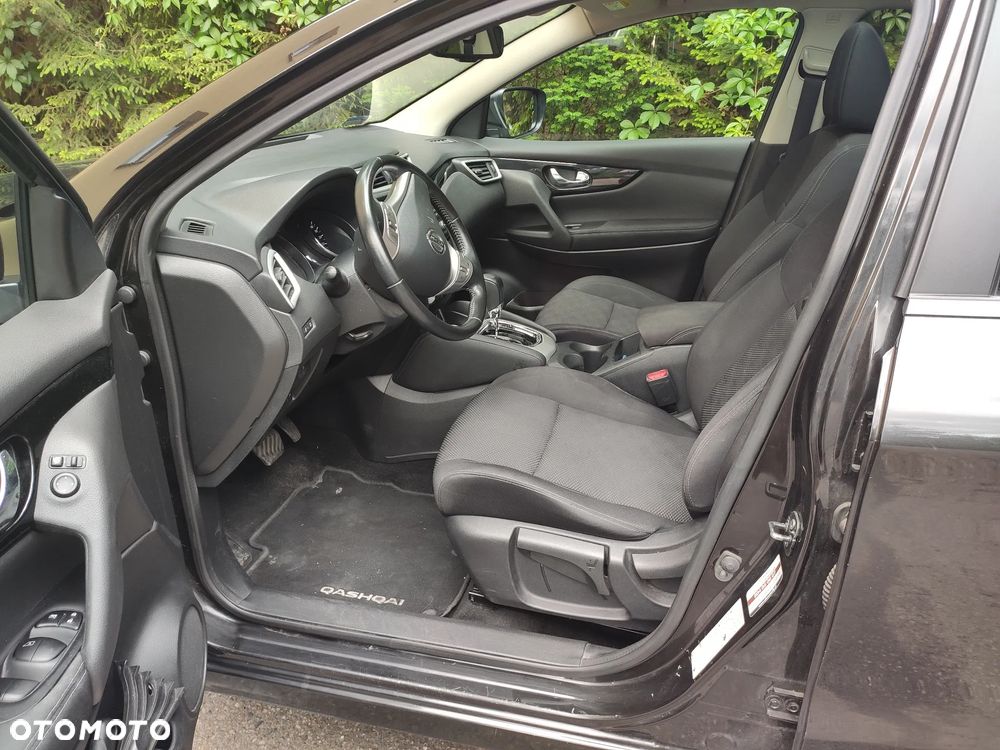 Nissan Qashqai 1.2 DIG-T N-Connecta Xtronic - 10