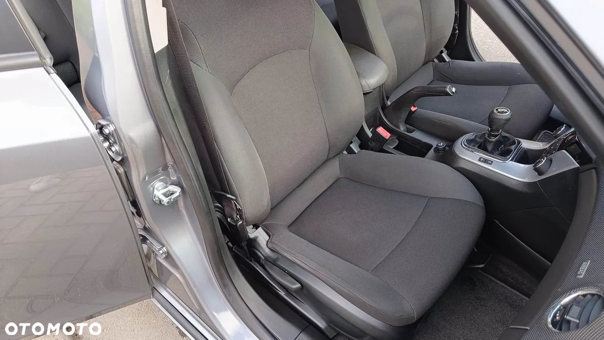 Chevrolet Cruze 1.7 LT - 20