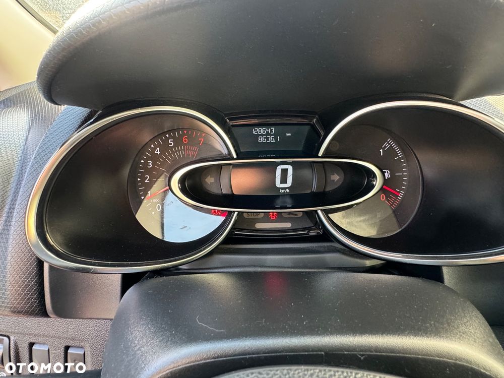 Renault Clio - 37