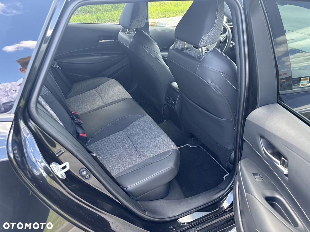 Toyota Corolla - 14