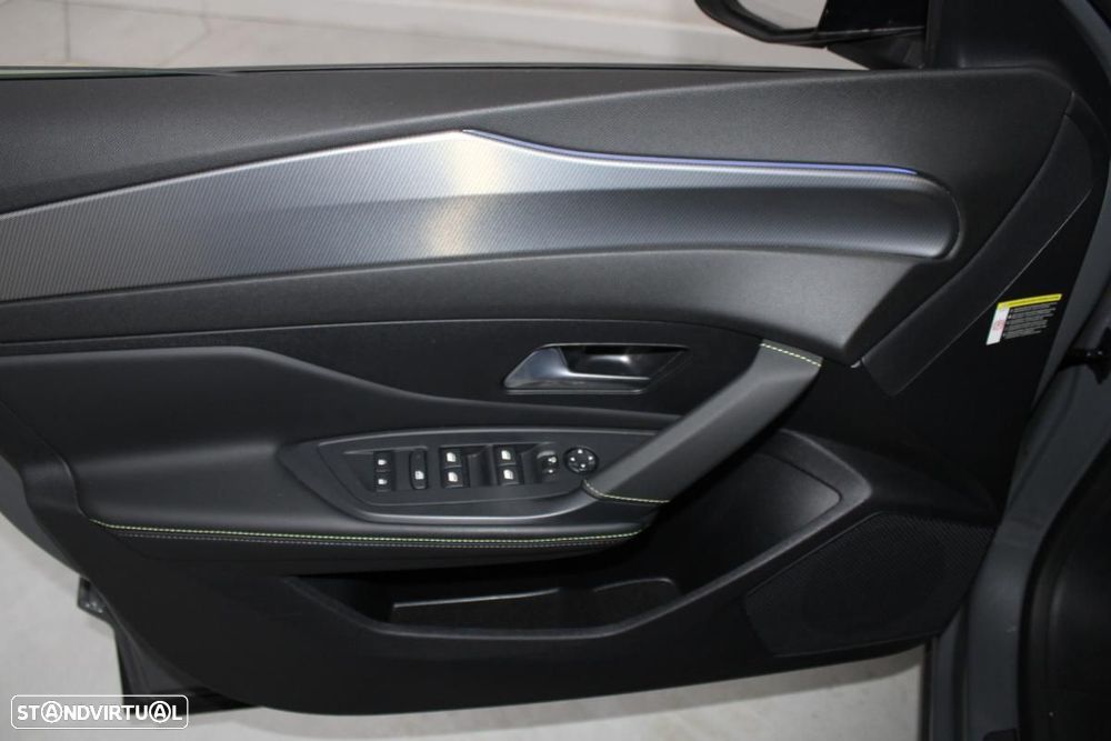Peugeot E-408 58 kWh GT - 10