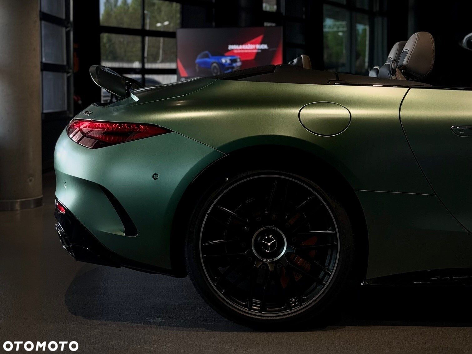 Mercedes-Benz SL - 12