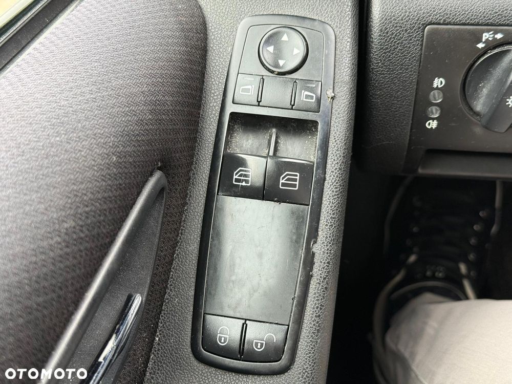 Mercedes-Benz Klasa A 200 Avantgarde - 23