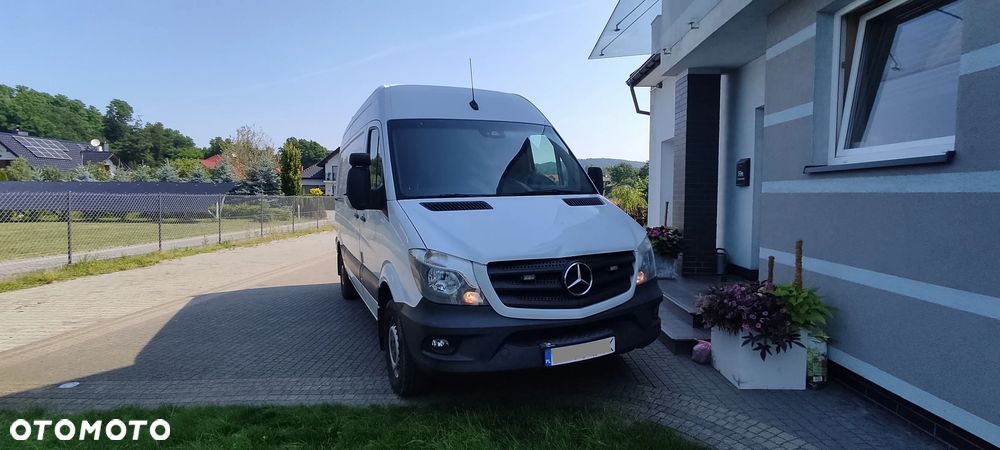 Mercedes-Benz Sprinter L2H2 - 18
