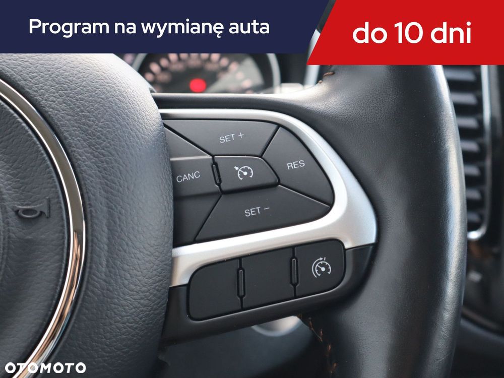 Jeep Compass - 22