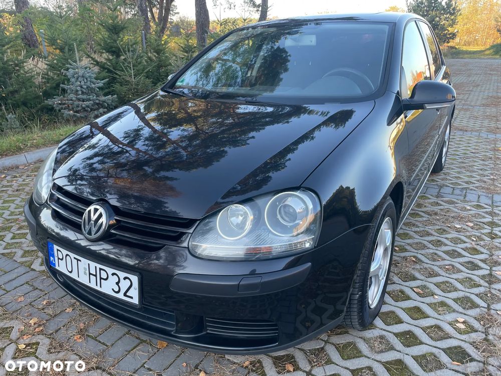 Volkswagen Golf - 1