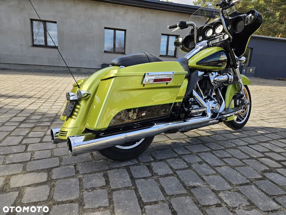Harley-Davidson Touring Street Glide - 3