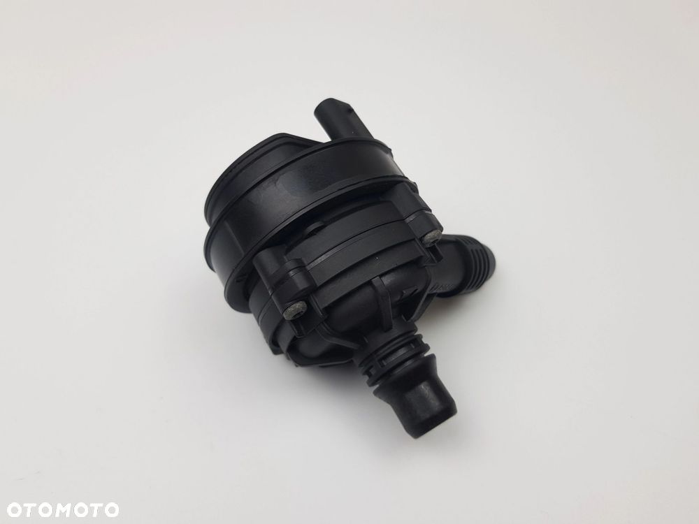 Dodatkowa Pompa Pompka wody BMW G20 G30 X3 G01 8651287 - 8