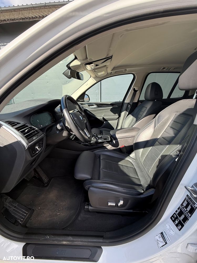 BMW X3 ver-xdrive20i-at-standard - 9