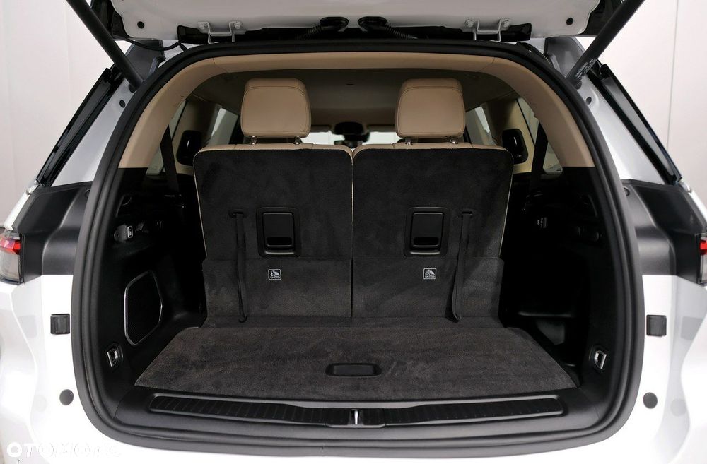 Jeep Grand Cherokee - 19
