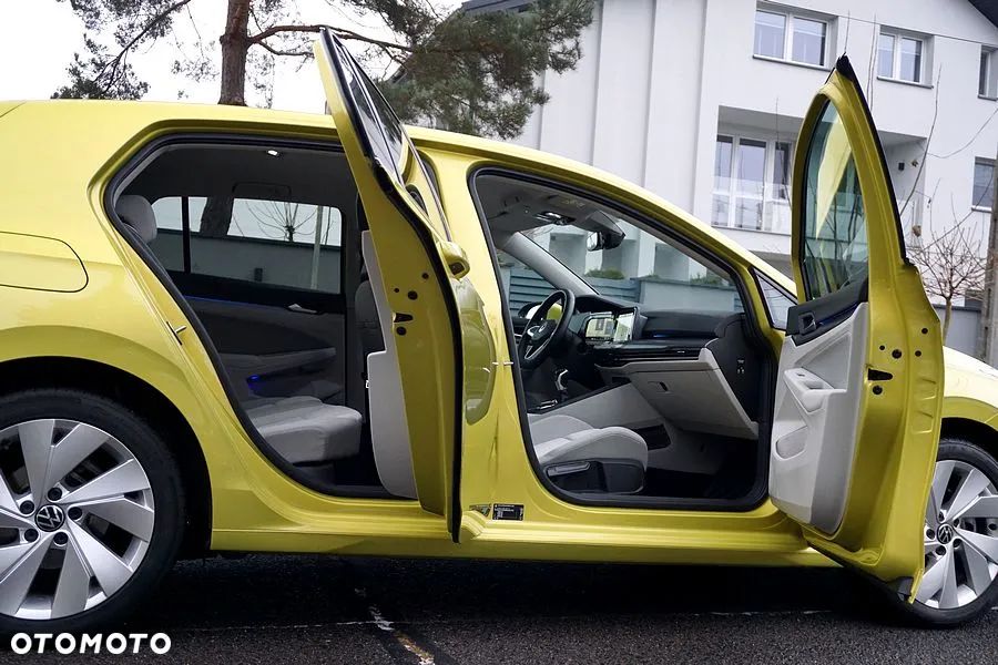 Volkswagen Golf - 17